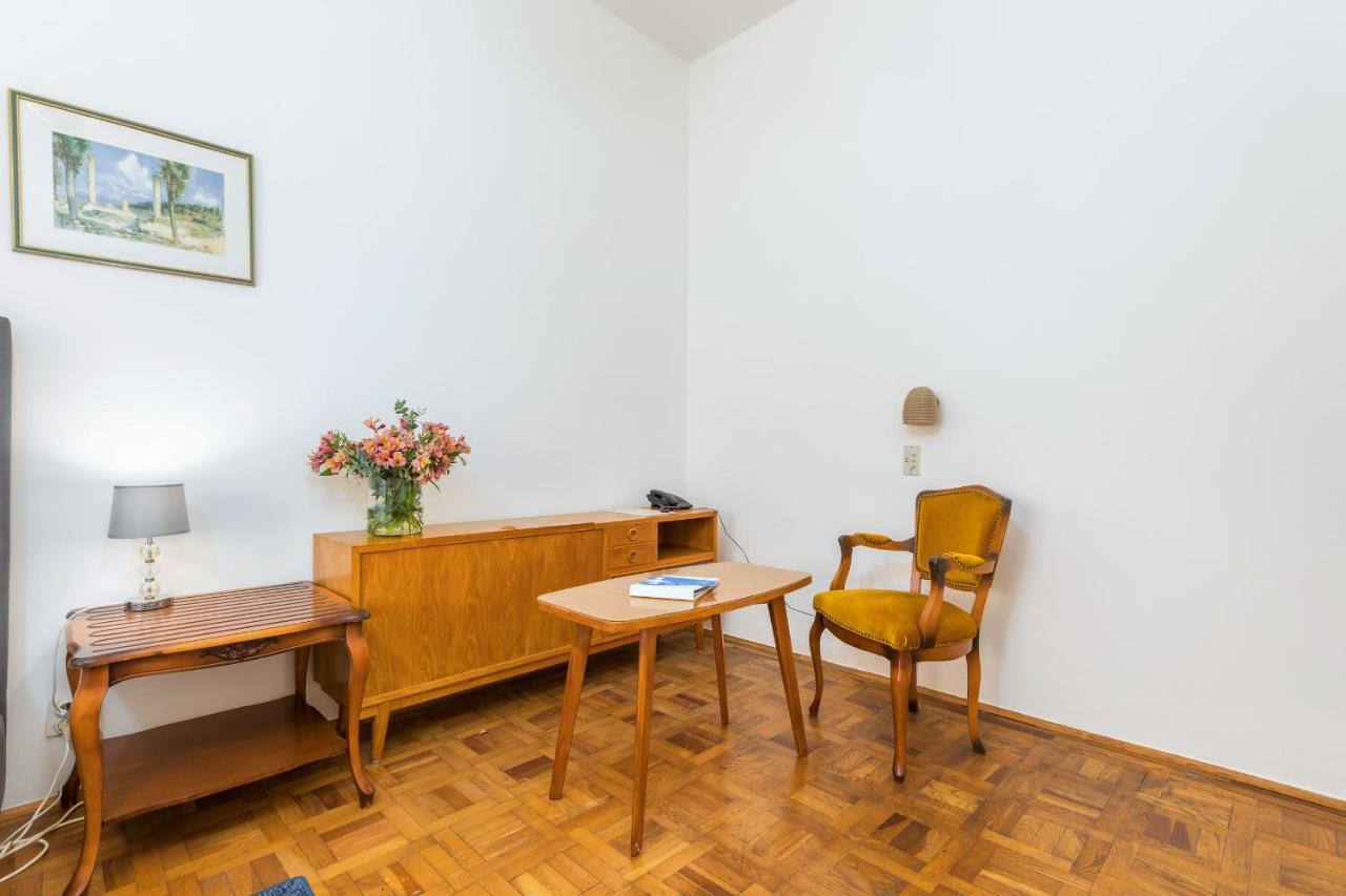פאז'אנה Brijuni Rooms Karmen מראה חיצוני תמונה